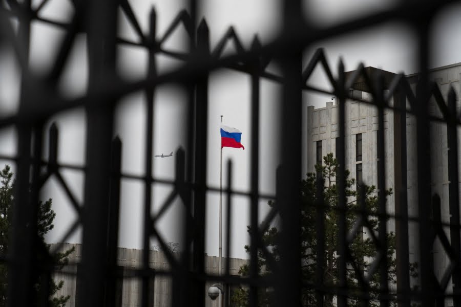 Πρωτοφανής λογοκρισία στην Τσεχία – Ποινή φυλάκισης έως και 3 χρόνια σε όποιον υποστηρίξει τη Ρωσία!