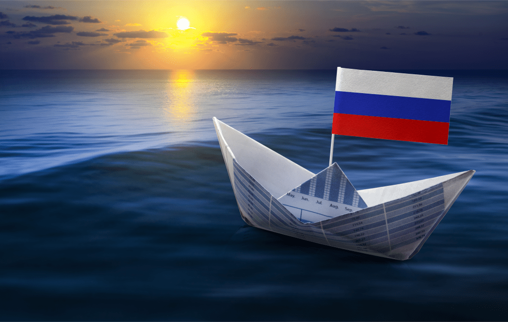 Fitch και Moody’s υποβαθμίζουν τη Ρωσία σε «junk»