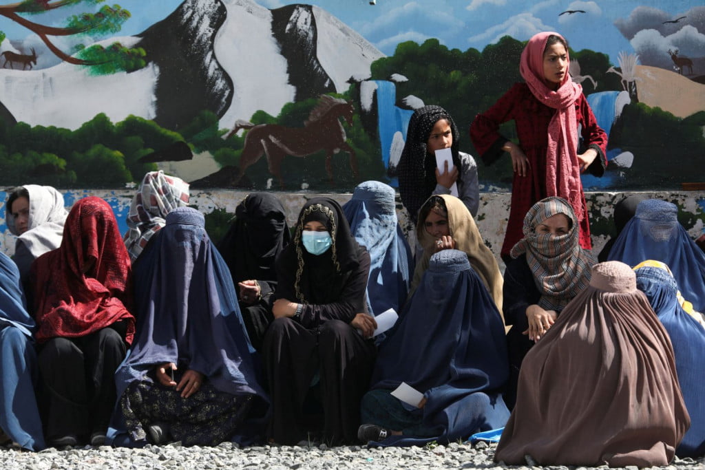 Αφγανιστάν: Οι ΗΠΑ επιδεινώνουν τη ζωή των γυναικών – Τι αναφέρει σε έκθεσή του ο ΟΗΕ