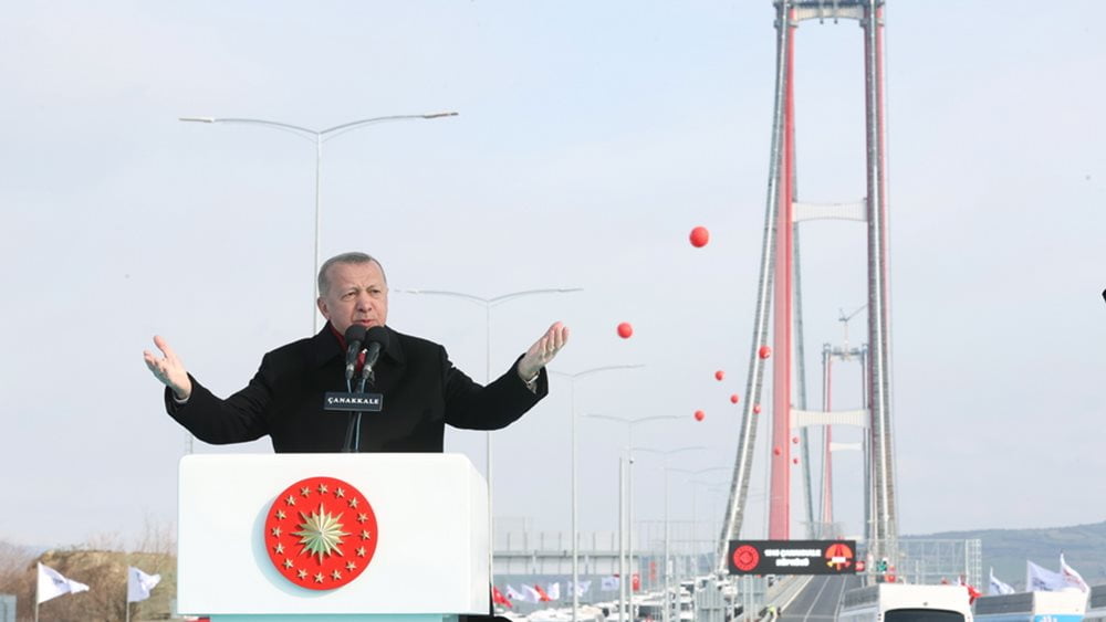 Η τουρκική οικονομία δεν καταρρέει – Oύτε ο Ερντογάν