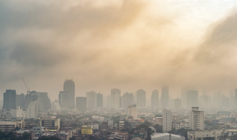ΠΟΥ: Το 99% του πληθυσμού στον πλανήτη αναπνέει ακατάλληλο αέρα