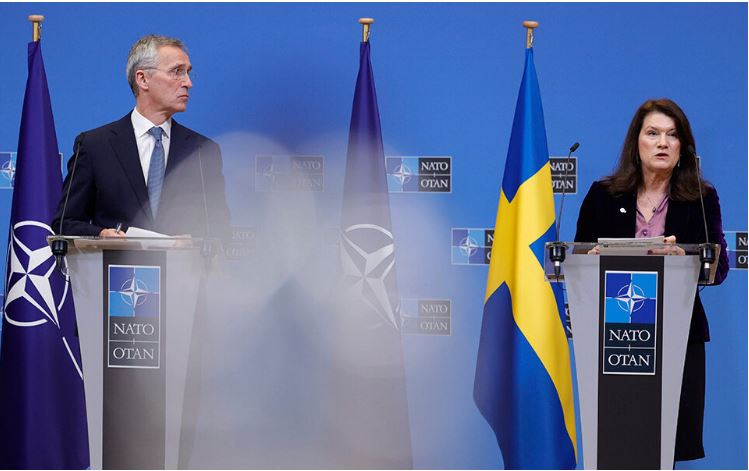 Δημοσκόπηση: Όλο και περισσότεροι Σουηδοί υπέρ της ένταξης στο ΝΑΤΟ