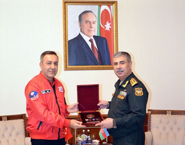Το Αζερμπαϊτζάν και η Τουρκία προγραμματίζουν «κοινή βιομηχανία στον στρατιωτικό τομέα»