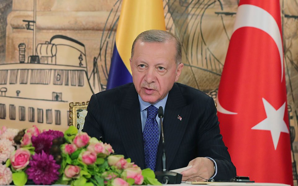 Bloomberg: Να εξεταστεί το ενδεχόμενο αποβολής της Τουρκίας από το ΝΑΤΟ
