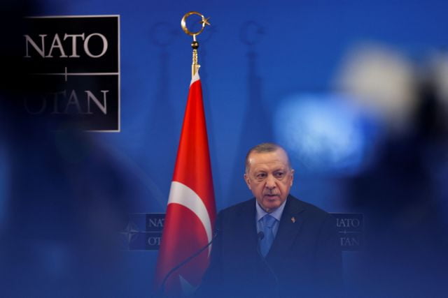 Βρετανικά ΜΜΕ: Η Τουρκία θα θέσει το Κυπριακό ως προϋπόθεση για να πει «ναι» σε Σουηδία – Φινλανδία για ΝΑΤΟ