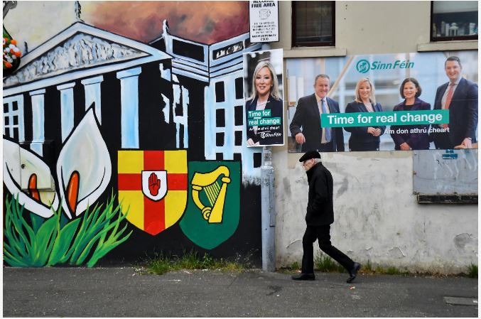 Εκλογές στη Β. Ιρλανία – Σιν Φέιν: Η άλλοτε πολιτική πτέρυγα του IRA κοντά σε μια ιστορική νίκη