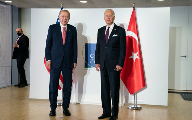 Ερντογάν: Συνομιλία με Μπάιντεν, νέα επίθεση στην Ελλάδα πριν τη Σύνοδο του ΝΑΤΟ