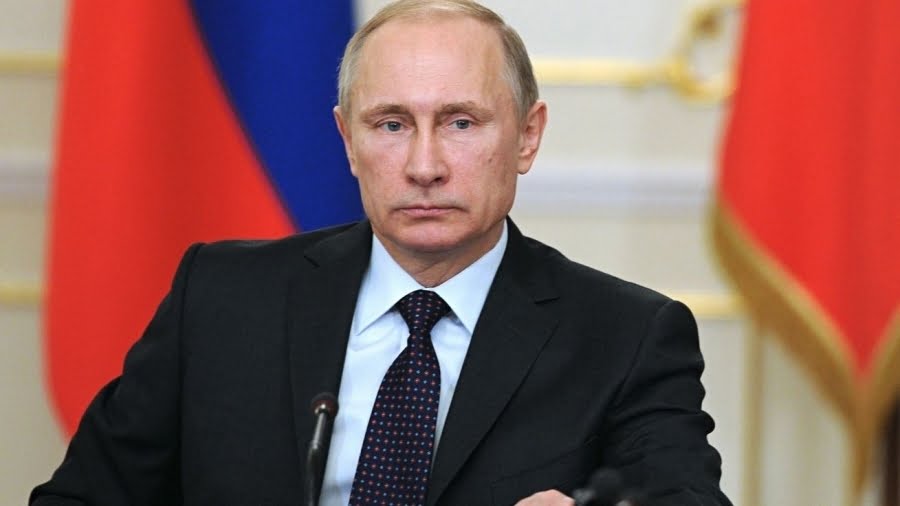 Putin: Αν η Δύση θέλει να μας νικήσει στο πεδίο της μάχης, ας το προσπαθήσει