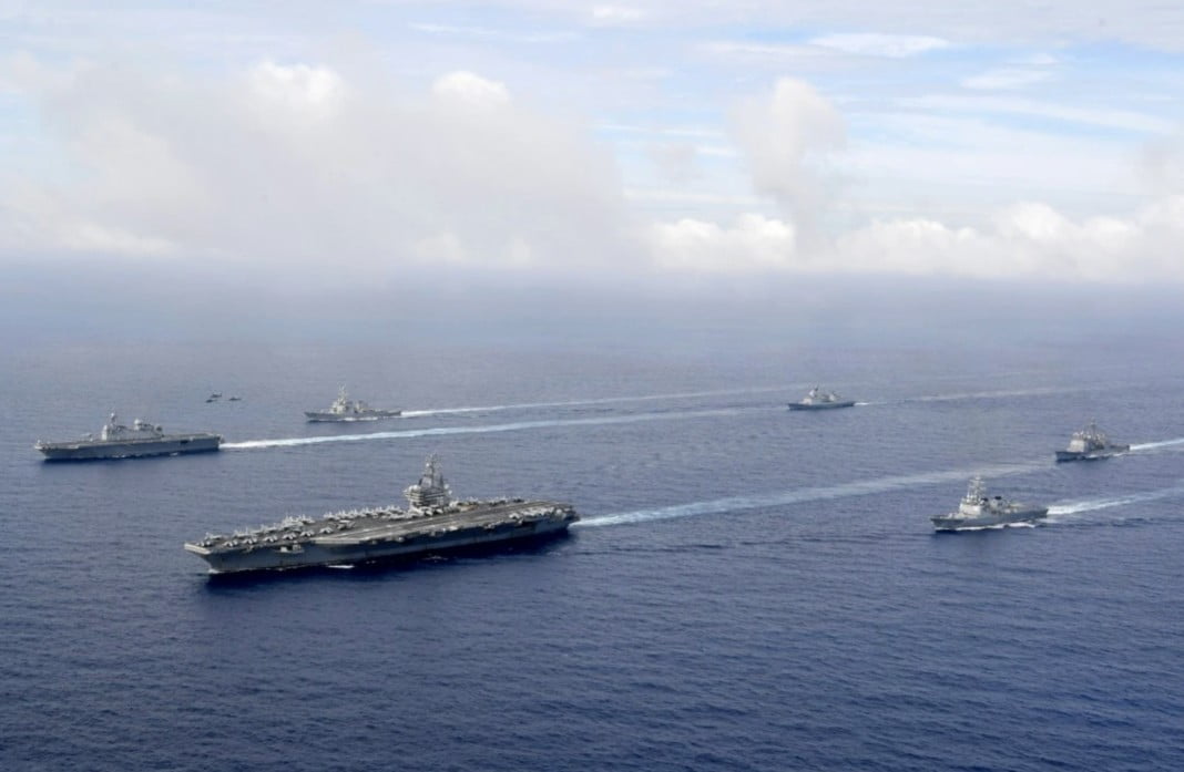 Η Κίνα πραγματοποιεί ασκήσεις κοντά στη Ταϊβάν – Μετακινήσεις στρατευμάτων & οπλισμού – Αμερικανικά πολεμικά στη Θάλασσα της Νότιας Κίνας