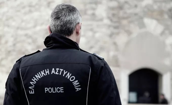 Καίριο πλήγμα της ΕΛ.ΑΣ στη διακίνηση μεταναστών: Το σύστημα «HAWALA» και οι «κρυψώνες» στην Αθήνα