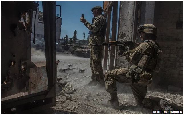 Ουκρανία: Μάχες στο Λισίτσανσκ – Οι αυτονομιστές ισχυρίζονται ότι περικύκλωσαν την πόλη