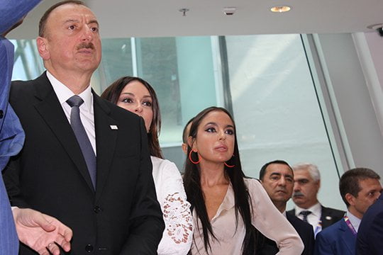 Σε ακόμα ένα σκάνδαλο βρέθηκε η οικογένεια του προέδρου του Αζερμπαϊτζάν! Η αδερφή του Αλίγιεφ έχει ακριβά σπίτια στη Γαλλία