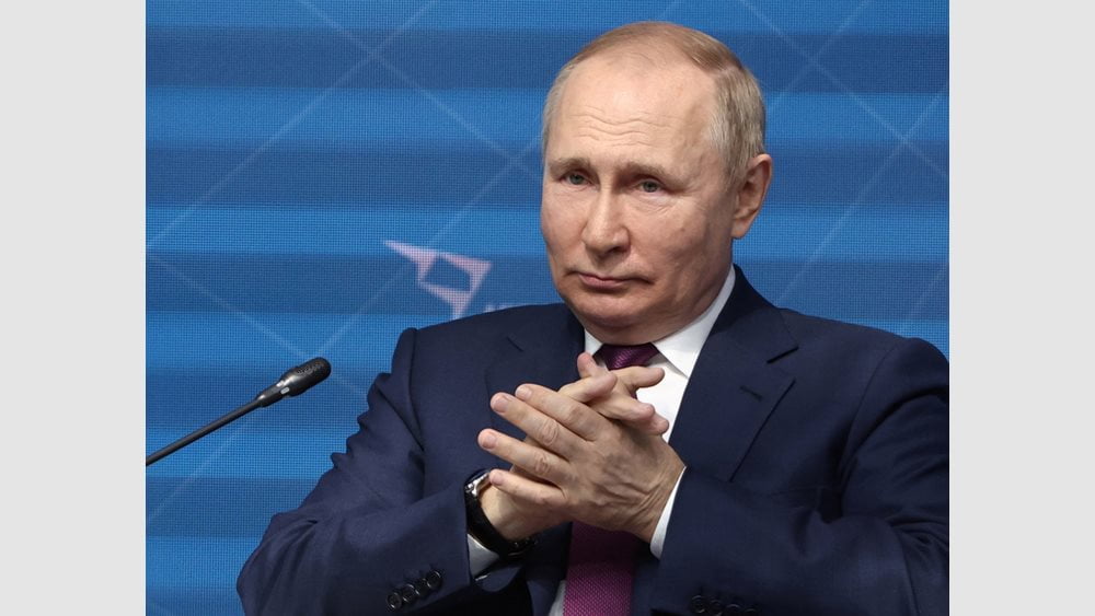 Bloomberg : Μην ψάχνετε τον επόμενο στόχο του Πούτιν – απλώς ακούστε τι λέει