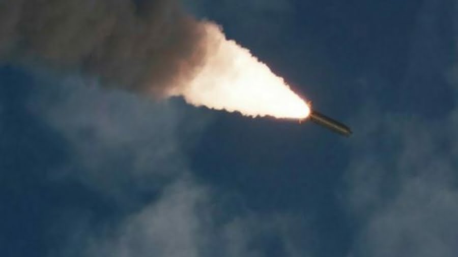 Εκτόξευση βαλλιστικού πυραύλου από το Βόρεια Κορέα με φόντο τα κοινά στρατιωτικά γυμνάσια ΗΠΑ – Νότιας Κορέας