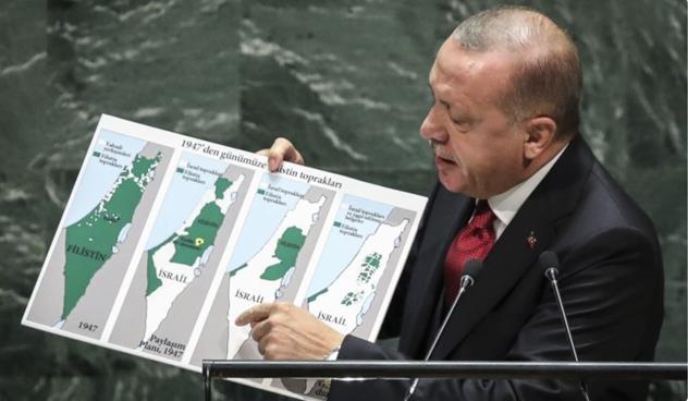 Νέο σόου Ερντογάν στον ΟΗΕ – Πάλι έδειξε φωτογραφίες