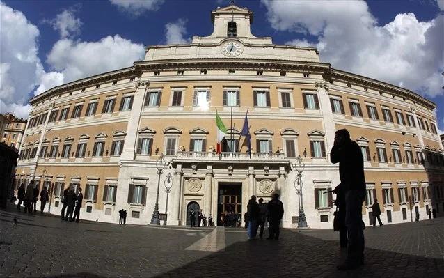 Το 51,1% των Ιταλών θέλουν να αρθούν οι κυρώσεις στη Ρωσία