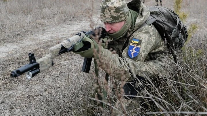 Πόλεμος στην Ουκρανία: Το Κίεβο περνά στην αντεπίθεση – Εκκενώνονται τρεις πόλεις κοντά στο Χάρκοβο