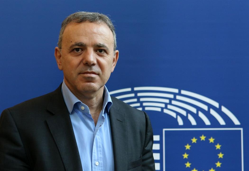 Έλληνας ευρωβουλευτής της Κύπρου, ζητεί έρευνα για την αμαρτωλή ΜΚΟ “Aegean Boat Report”
