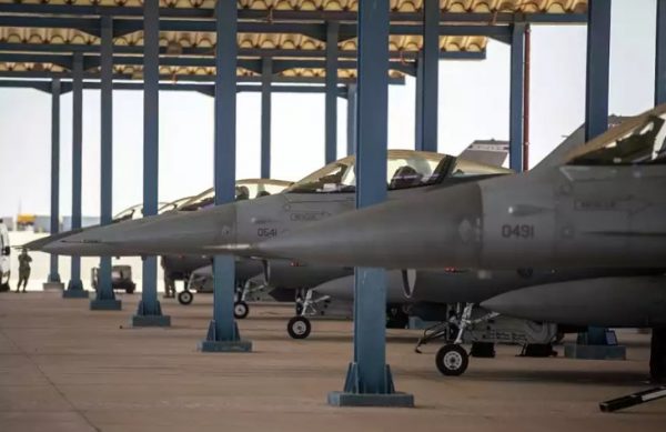 Πανηγυρίζουν τα τουρκικά ΜΜΕ για τα F-16 – Δεν υπάρχει η τροπολογία με τους όρους χρήσης