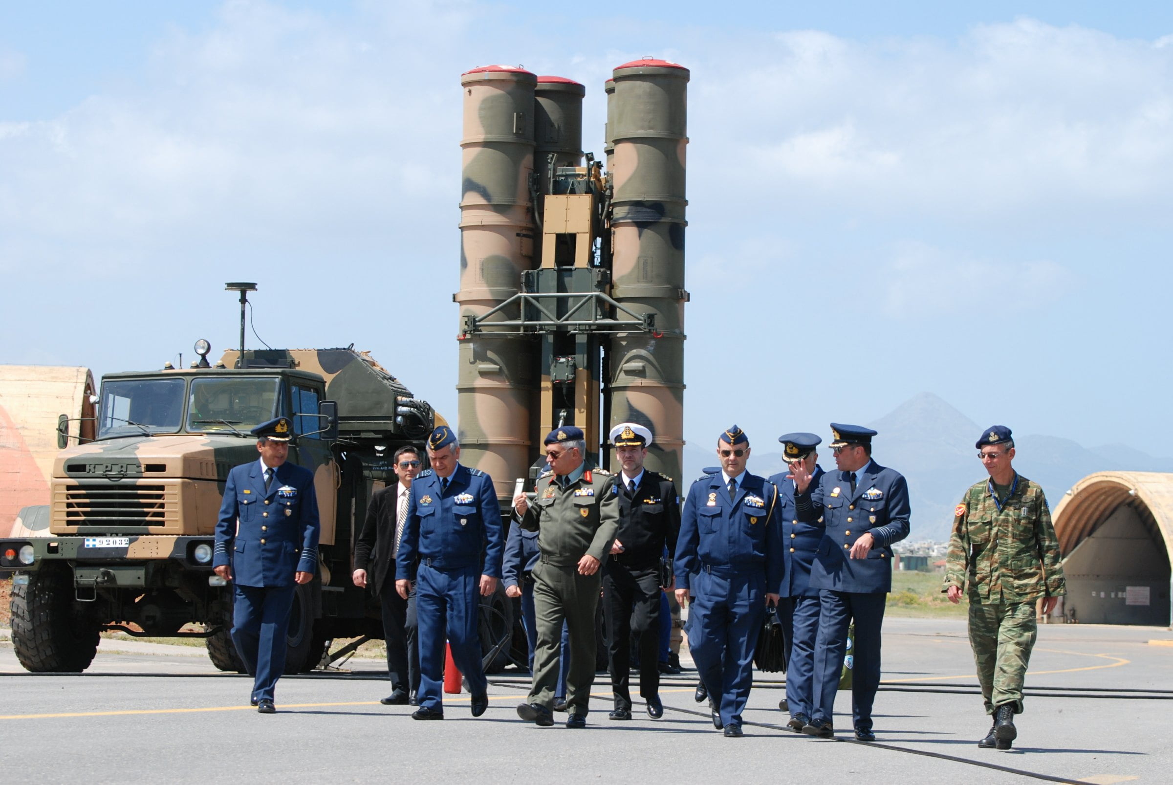 Η Ρωσία προειδοποιεί: Εχθρική ενέργεια εάν η Ελλάδα στείλει S – 300 στην Ουκρανία