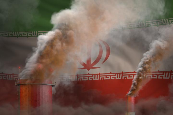 Ιράν: Έκρηξη σε εργοστάσιο πυρομαχικών και μεγάλη πυρκαγιά σε διυλιστήριο