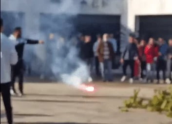 «Αρένα» και πάλι το 2ο ΕΠΑΛ Πάτρας: Μαθητές κυνηγούσαν να λιντσάρουν Καθηγητή, αναψαν καπνογόνα στις τάξεις!