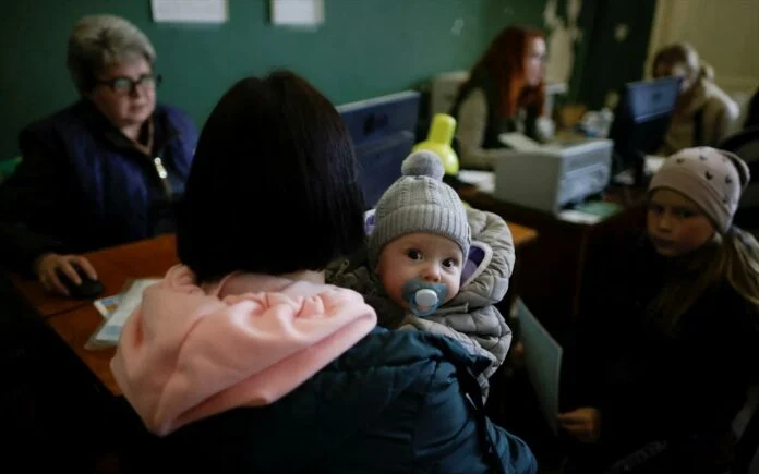 Ύπατη Αρμοστεία ΟΗΕ: Τουλάχιστον 13 εκατ. Ουκρανοί εκτοπισμένοι