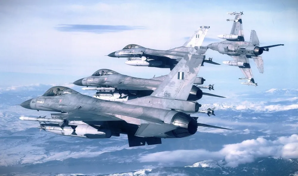 Αποκάλυψη: 10800 νέες ώρες για τους «Κεραυνούς» με τα F-16 Block 30, ένα σημαντικό δέλεαρ γεμάτο όμως αγκάθια…
