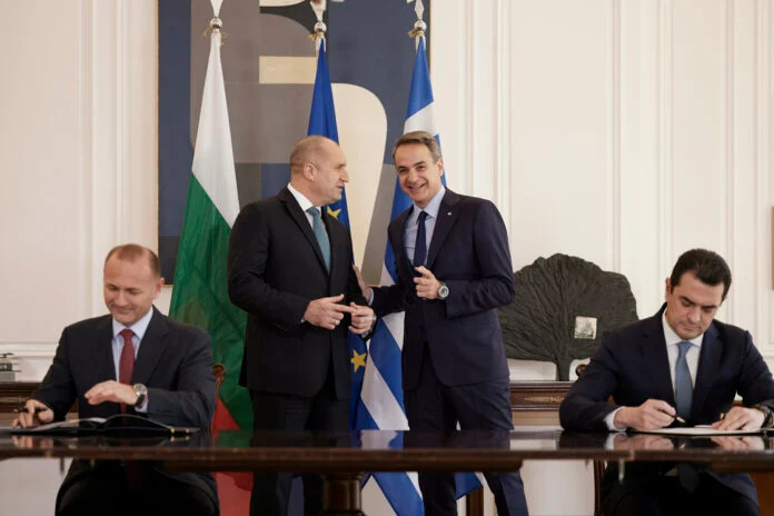 Ελλάδα και Βουλγαρία ενισχύουν την στρατηγική ενεργειακή τους συνεργασία με δύο μνημόνια