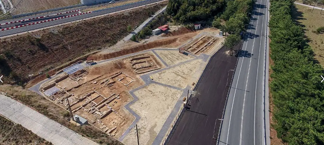 Ένα βυζαντινό πανδοχείο έφερε στο φως η αρχαιολογική σκαπάνη στην κοιλάδα των Τεμπών