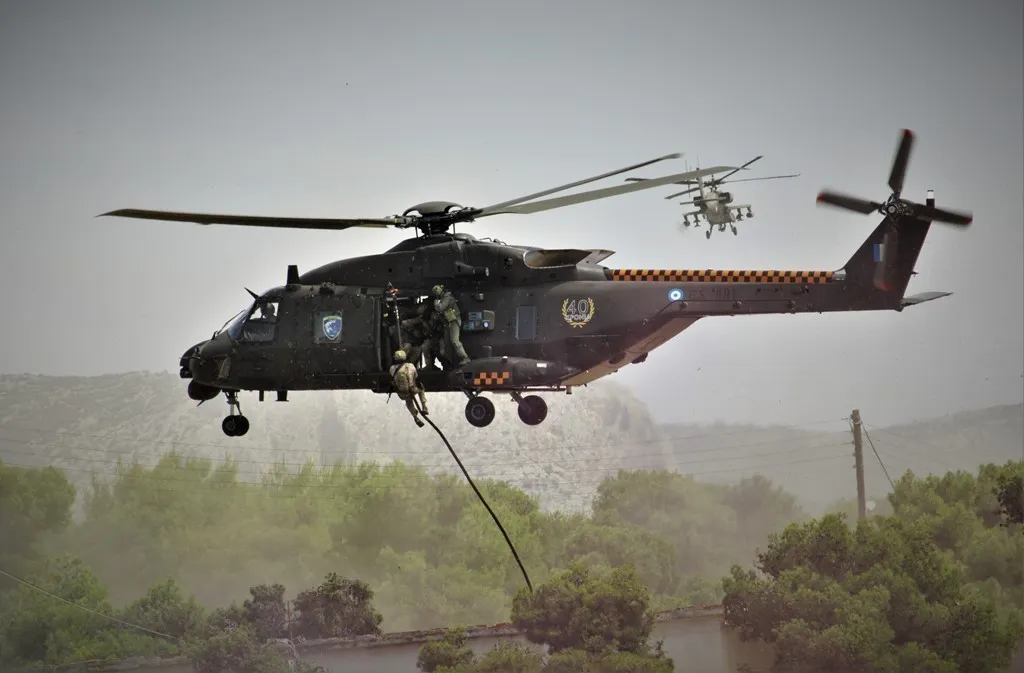 Το 15ο ΝΗ-90 της Αεροπορίας Στρατού είναι εδώ, ενώ το επιτελείο αναθεωρεί και μάλλον ψηφίζει τα Black Hawk…
