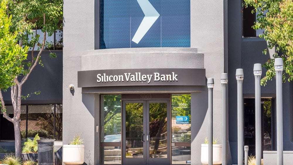 Ηandelsblatt: Τι θα συμβεί μετά την πτώχευση της Silicon Valley Bank