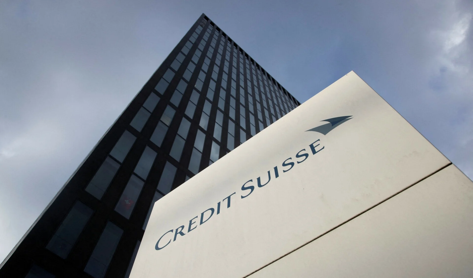 Credit Suisse: Πώς η τραπεζική καταιγίδα και τα «σωσίβια» επέστρεψαν στην Ευρώπη