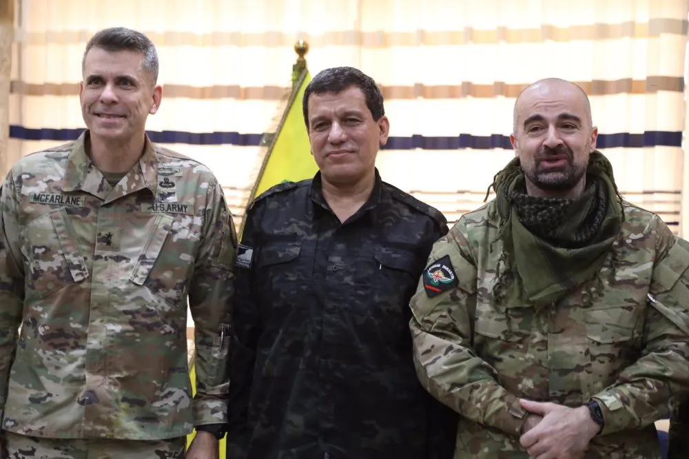 Μιχάλης Ιγνατίου στη Hellas Journal: Ο Ερντογάν παίζει με τα νεύρα του Προέδρου Μπάιντεν: Αποπειράθηκε να δολοφονήσει τον ηγέτη των Κούρδων της Συρίας, που βρισκόταν με Αμερικανούς αξιωματικούς σε αποστολή στο Ιρακινό Κουρδιστάν (video)