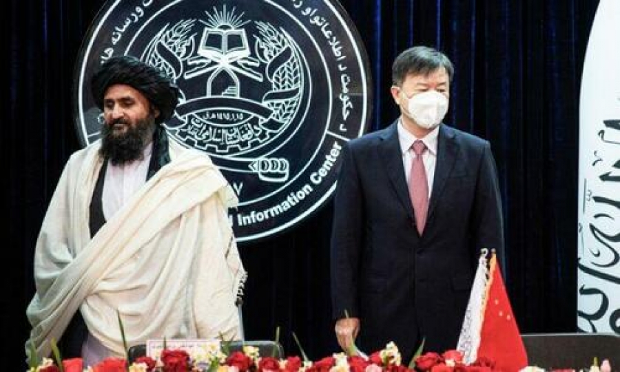 «Χρυσό» deal Κίνας – Ταλιμπάν: Τους προσφέρει 10 δισεκ. δολάρια για τα κοιτάσματα λιθίου