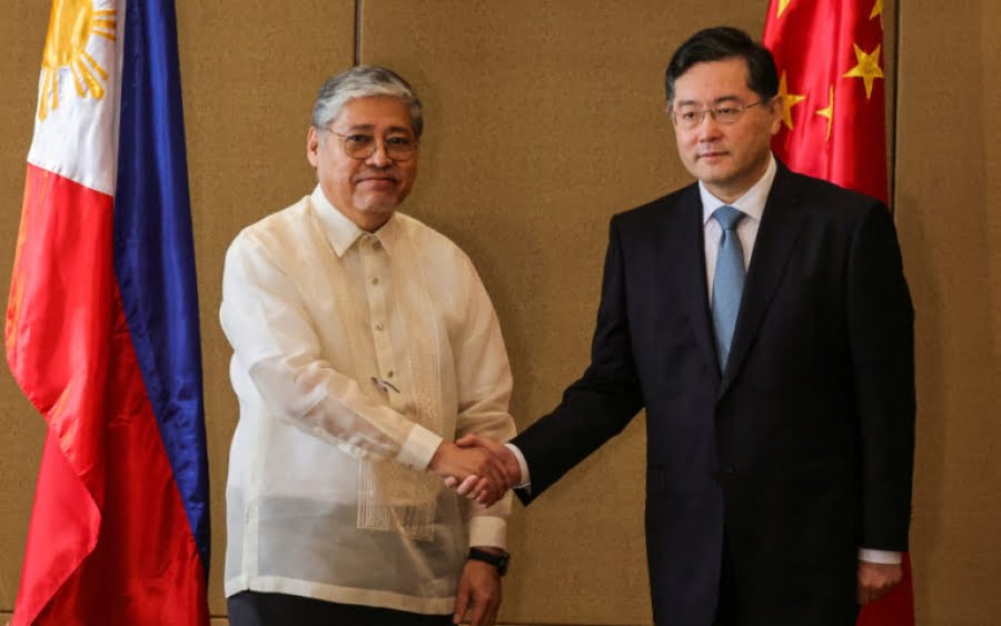 H Κίνα εξομαλύνει τις σχέσεις της με τις Φιλιππίνες