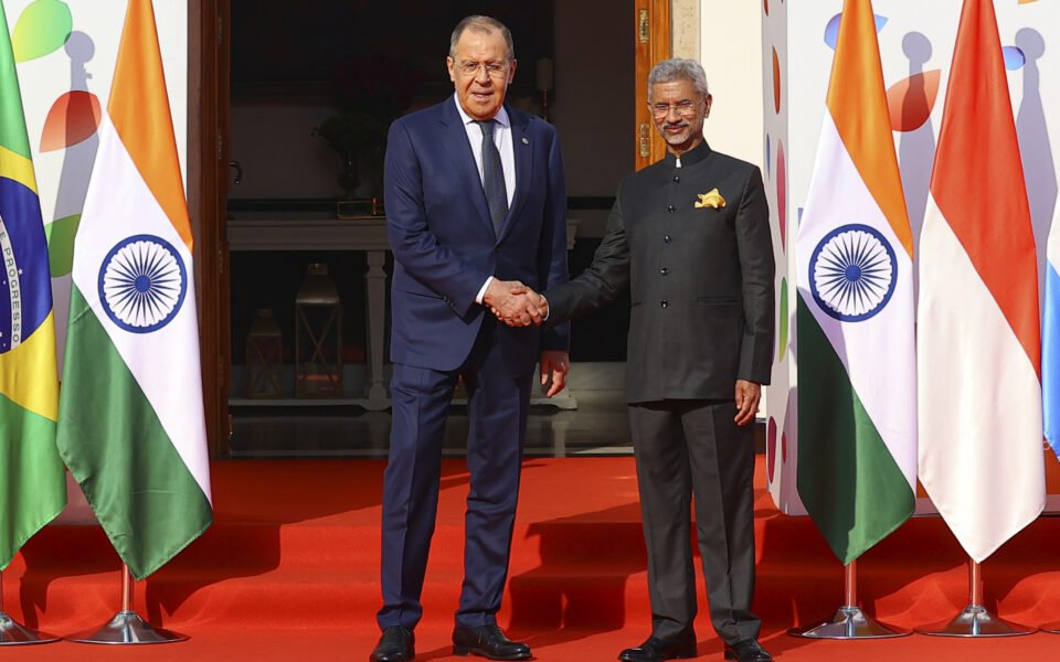 Ινδία – Ρωσία: Προχωρημένο στάδιο συμφωνίας για υπογραφή εμπορικής συνθήκης ανάμεσα σε Νέο Δελχί και Μόσχα