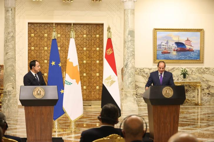 Επίσκεψη Χριστοδουλίδη στο Κάιρο – Θετικά τα αποτελέσματα της συνάντησης με Σίσι