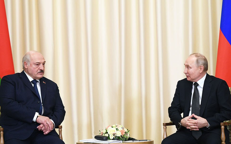 Συνάντηση Πούτιν – Λουκασένκο στη Μόσχα – Συζητούν για τα πυρηνικά