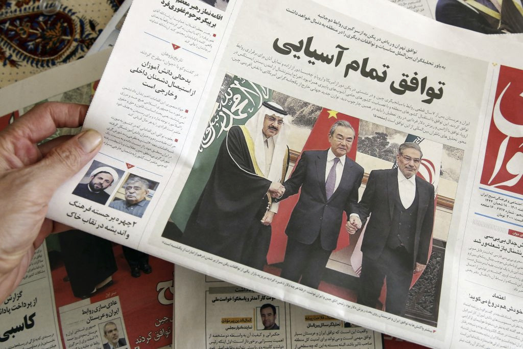 Η κυβέρνηση Μπάιντεν σπρώχνει τους Άραβες προς στο Ιράν