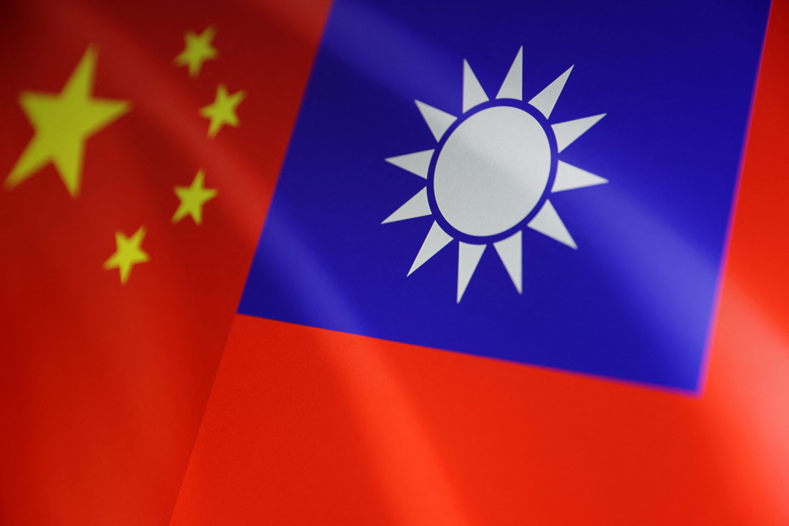 Συναγερμός στην Ταϊβάν! Ο στρατός βρήκε απομεινάρια μετεωρολογικού μπαλονιού της Κίνας