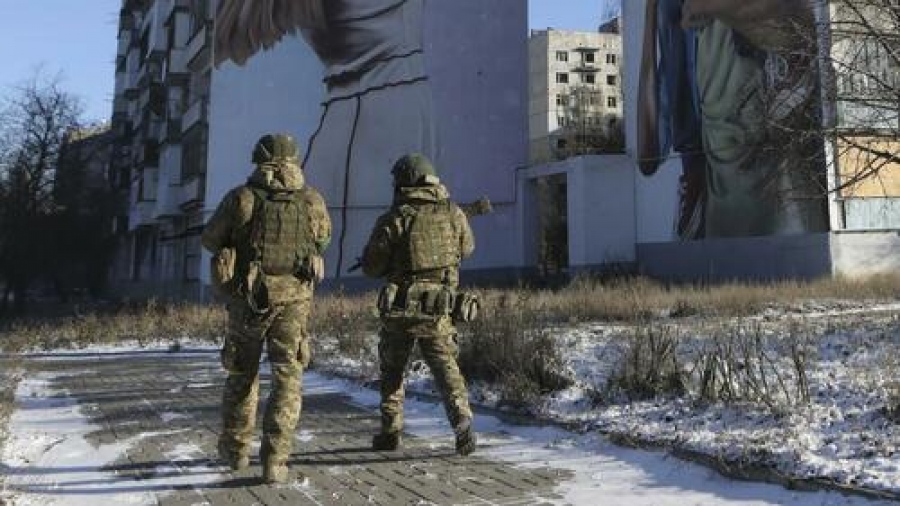 Wall Street Journal: Φτωχοί, άνεργοι και ανεκαπίδευτοι Ουκρανοί στάλθηκαν στο θάνατο στο Μπαχμούτ