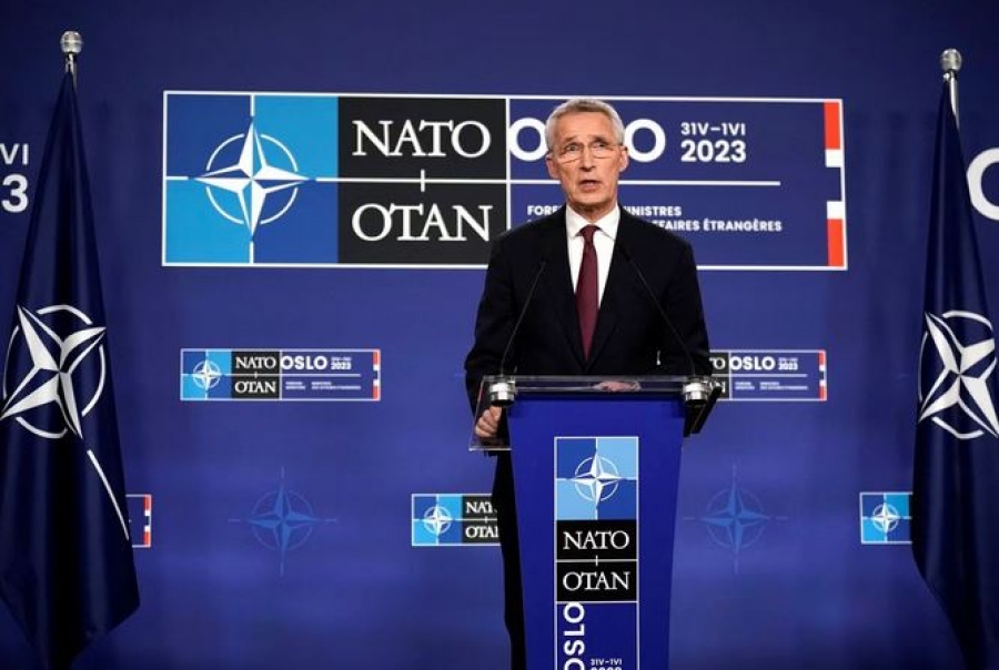 Στόλτεμπεργκ: Οι χώρες του ΝΑΤΟ να αυξήσουν την παραγωγή όπλων και πυρομαχικών