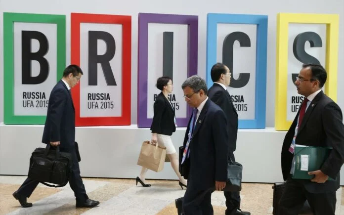 Οι BRICS απέναντι στη μεταπολεμική παγκόσμια οικονομική τάξη της Δύσης
