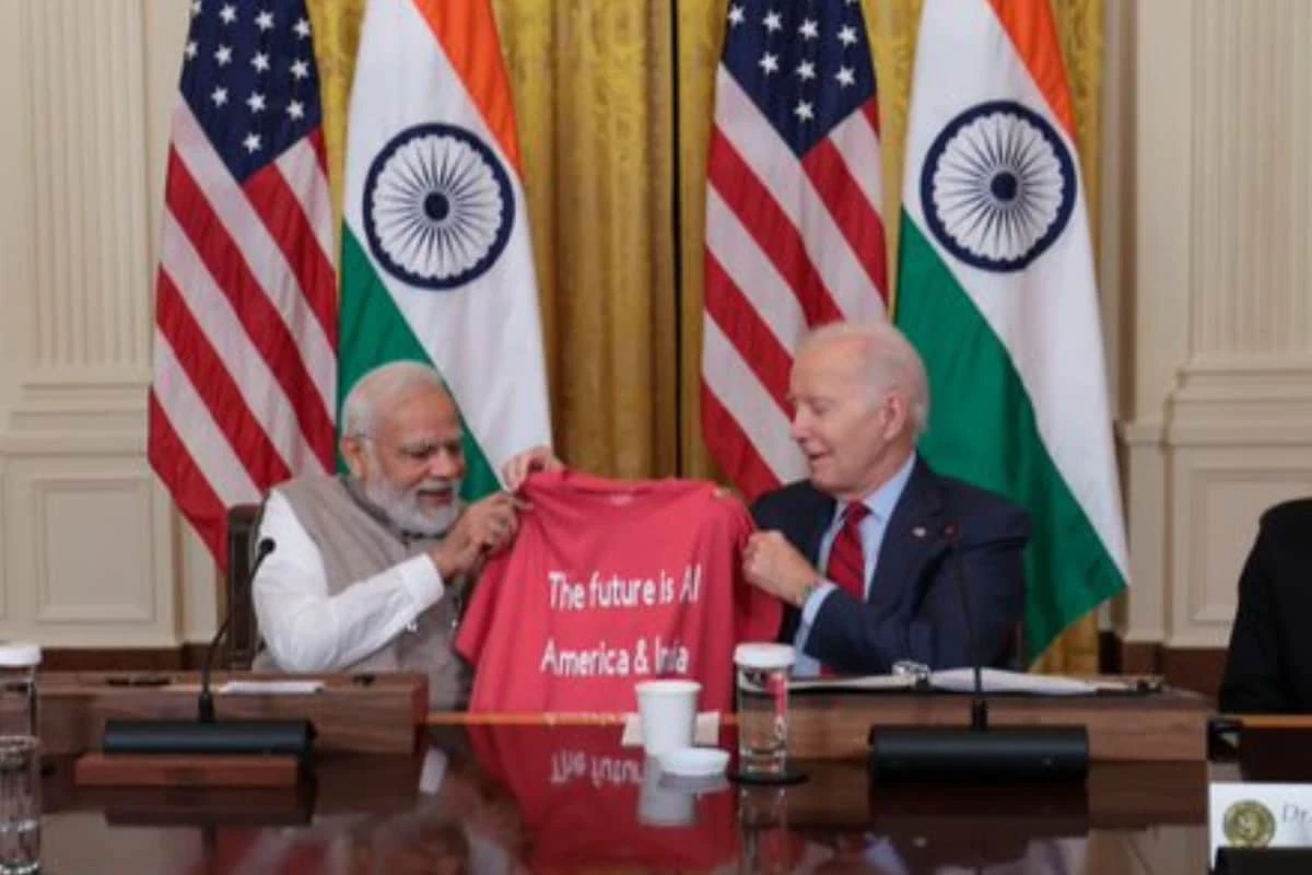 Πέντε προτάσεις για τη συνεργασία Ινδίας-ΗΠΑ στην έρευνα και την εκπαίδευση από Μόντι! Δώρο T-shirt με φοβερό μήνυμα Μπάιντεν για την Τεχνητή Νοημοσύνη και τις σχέσεις των δύο χωρών