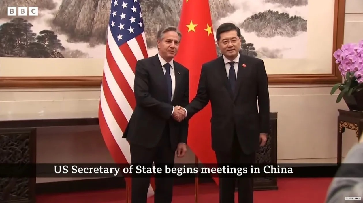 Οι τρεις βασικοί άξονες των συνομιλιών ΗΠΑ – Κίνας στο Πεκίνο! Ενεργοποίηση διπλωματικής επικοινωνίας – Χαλάρωση εμπορικών συγκρούσεων – Αποφυγή πολέμου