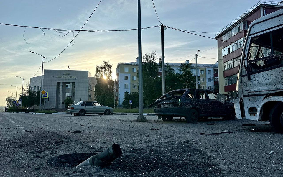 Ρωσία: Ουκρανικά πυρά πυροβολικού σε πόλη της περιφέρειας Μπέλγκοροντ – Οκτώ τραυματίες