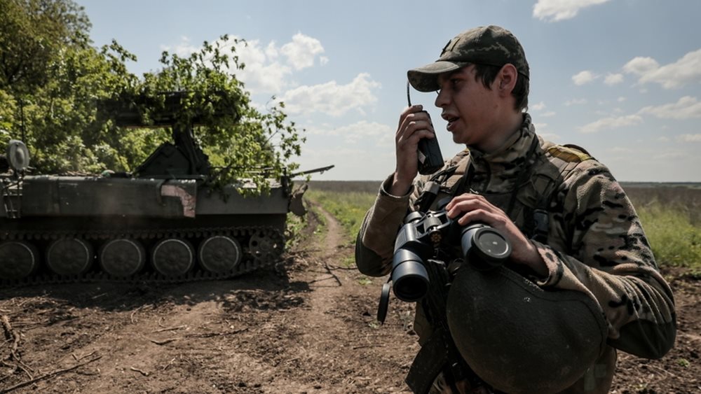Βρετανία: Ηγείται προγράμματος εκπαίδευσης Ουκρανών στρατιωτών
