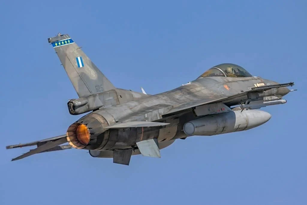 12 «Οχιές» στη «φαρέτρα» της Πολεμικής Αεροπορίας μέσα στο καλοκαίρι – Στη Σούδα και το πρωτότυπο F-16 με σειριακό αριθμό «005»