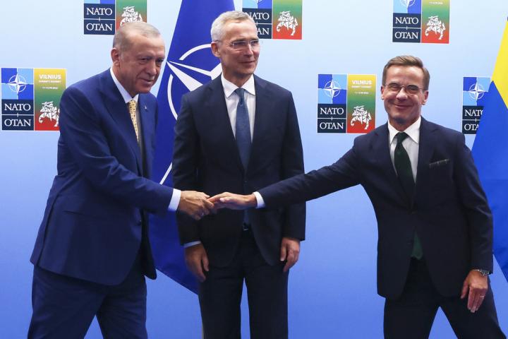 Κρίσιμη συνάντηση Στόλτενμπεργκ με τους ηγέτες Τουρκίας-Σουηδίας μετά το «παζάρι» Ερντογάν